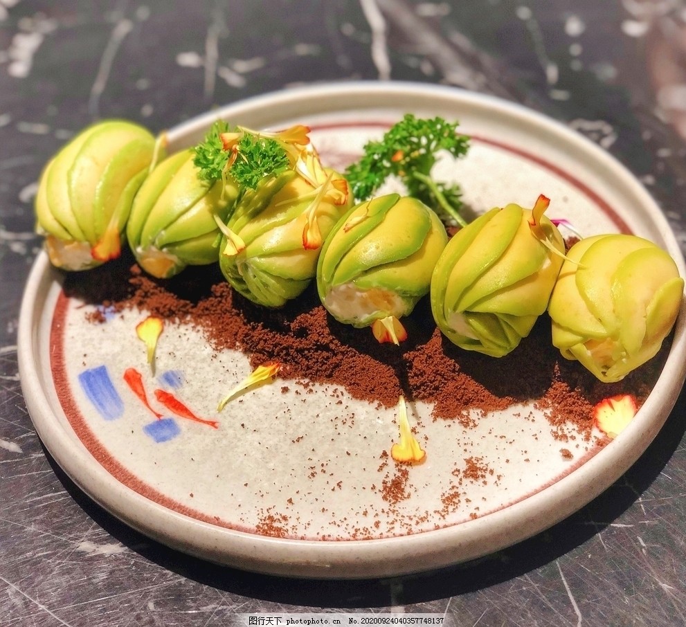 牛油果寿司图片图片 西餐日韩料理 餐饮美食 图行天下素材网